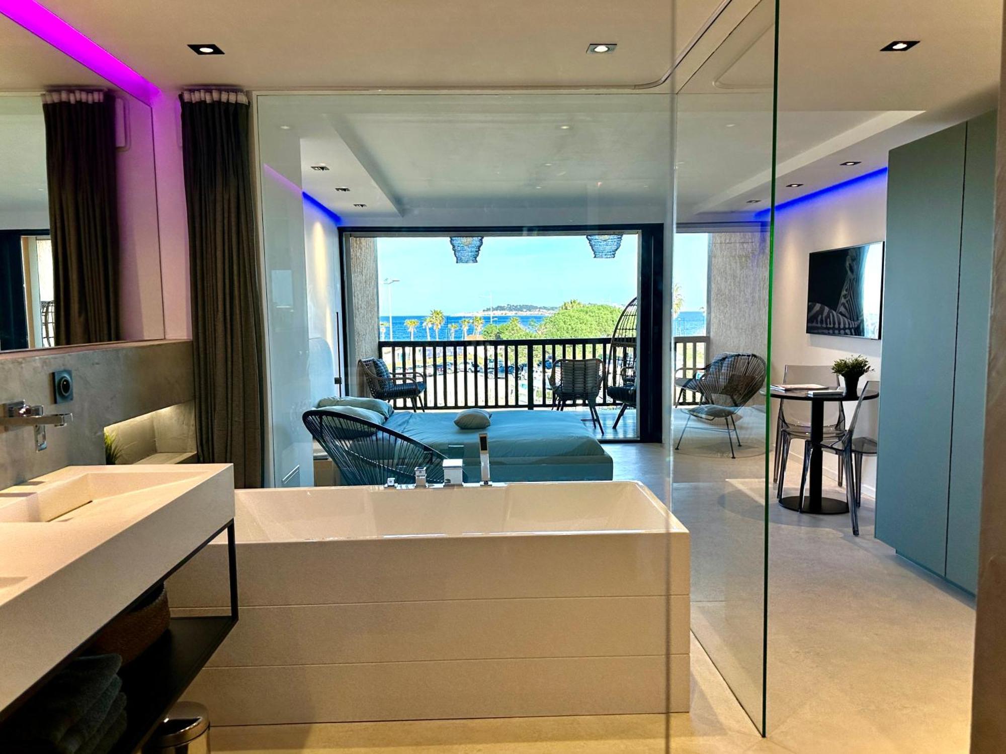 Appartement Neuf Climatise - Vue Mer Saint-Tropez - 50M Plage Et Port - Piscine Gassin Exteriér fotografie